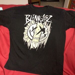 BLINK 182 tshirt